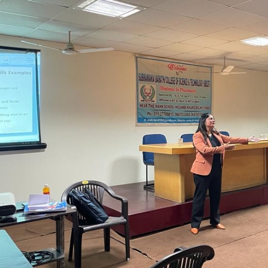 Body Language Training Delhi